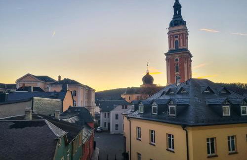 maremar - Design Maisonette Altstadt - 4 Pers - 57qm - Luxus Boxspringbett - Küche - Arbeitsplatz - privater Parkplatz - Photo 9