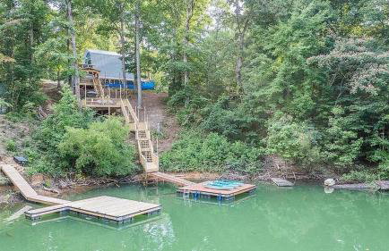 Douglas Lake Cabin with Hot Tub, Golf & Marina Views - Photo 35