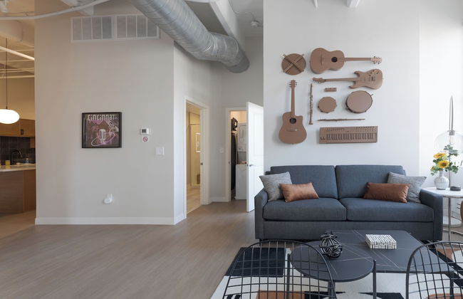 Unique Historic Experience Conveniently Located in the Heart of Cincinnati - Foto 47