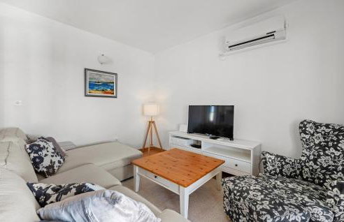 Lovely Home In Krkovic - Photo 4