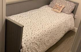 Seaside Escape - Deganwy Beach Cottage - Sea Views & Golf Course Views - Photo 9