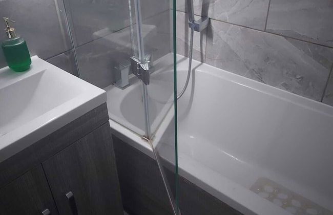 AWESOME 1 Bedroom Flat in Doncaster 2 - Photo 11