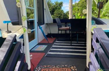 Cozy jungle boat hideaway with stunning ocean view - Foto 3