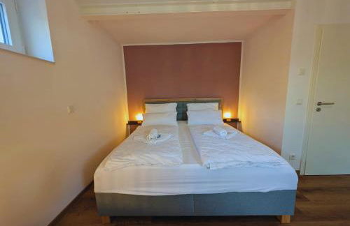 Frankenherz-Apartments - Premium Wohnung mit Terrasse & zwei Schlafzimmern, nahe Playmobil-Funpark, Self-Check-In - Foto 14