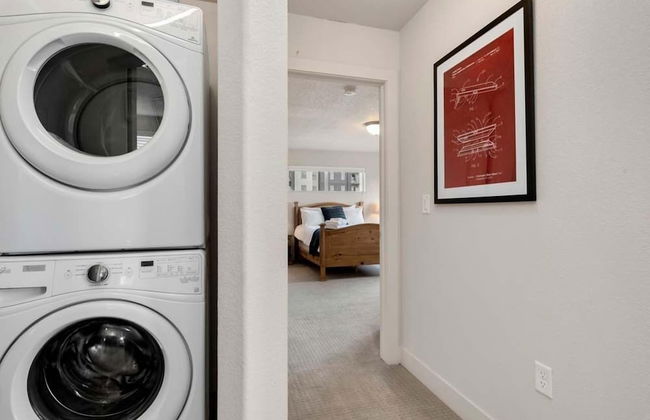 Modern Townhome Steps From the Brewery District! - Foto 24