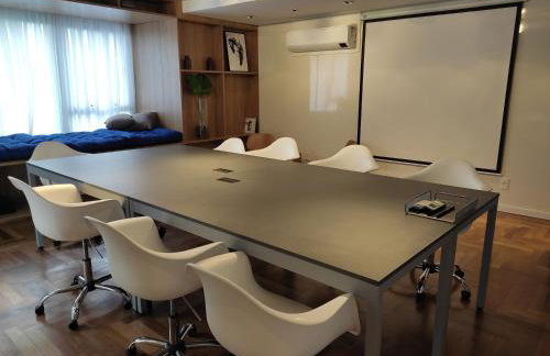 Studio Estiloso - Garagem Grátis - ao lado do Shopping Pelotas - Foto 18