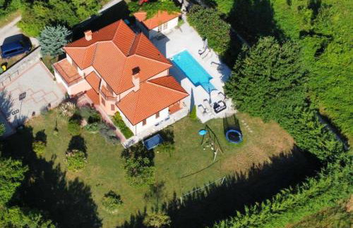 Villa Ivona, a luxurious villa minutes from the sea - Foto 43