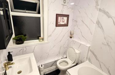 Royal 4 Bed House By City Centre - Foto 18