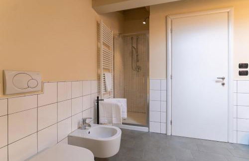 BolognaCentro 9 People Loft Private Lift and Terrace - Photo 25