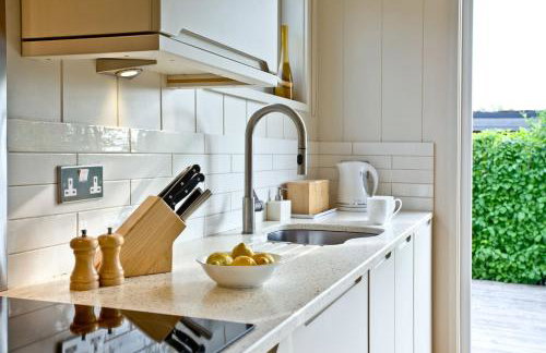 Amber Lodge, Strawberryfield Park - Hot Tub - Free WiFi & Parking - Photo 13