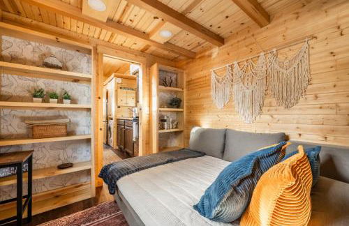 Luxury Glamping Tiny Haven, Firepit & Grill - Foto 18