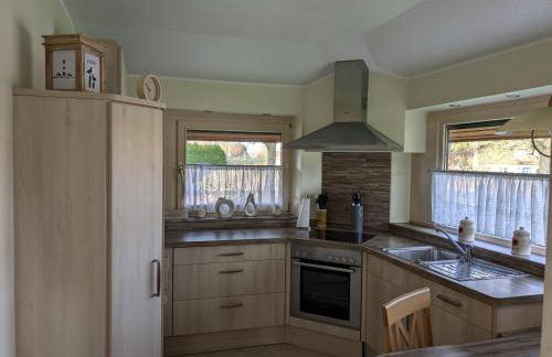 Ferienhaus Hermann mit Garten, Terrasse, Kamin und 300m zum Deich/ Salzwiesen - Photo 11