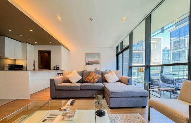 Aya - Sophisticated 1BR Apartment in CityWalk with Views - Photo 17