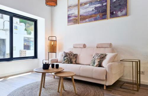 CASA OFICINA - Praia & Centro (300m) - WiFi - AC - Foto 10