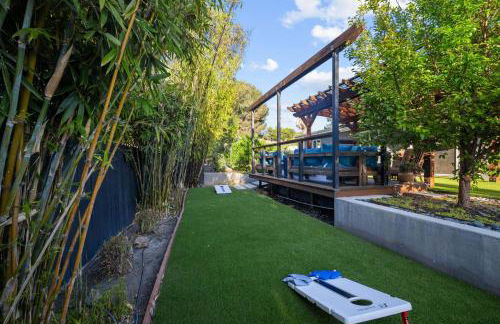 Modern Oceanside Stay with Yard & Laidback Vibes - Foto 9