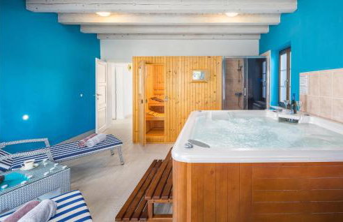 Pet Friendly Home In Barban With Sauna - Photo 14