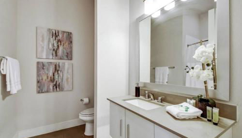 Spacious Studio Close to Riverwalk Free Parking - Foto 4