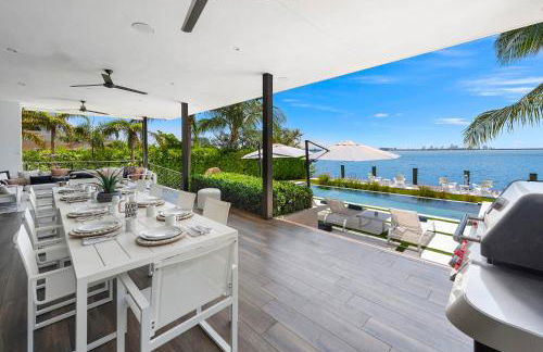 Best Bayfront View New construction w pool - Foto 12