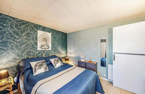 1 Bedroom Amazing Apartment In Treignac - Foto 24