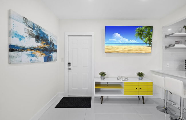 Uhost AI 1BR Sleek Modern Retreat - Foto 1