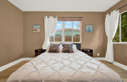 HUGE Outdoor soccer 4BR HEATED Pool house near Las Olas - Foto 41