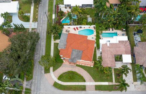 ~Villa Victoria Luxury! (Pool)~1 mile from beach - Foto 5