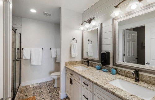 HoneyHomes Spectacular View Home with Amenities - Foto 10