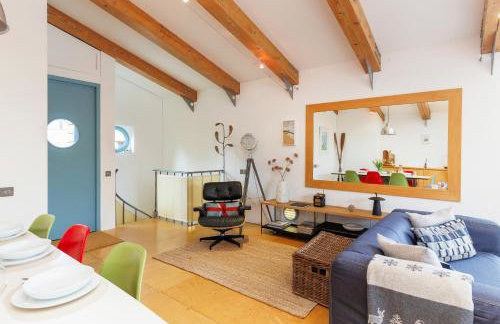 The Deck House - Seafront Upside-Down House with Solent Views, Gurnard - Foto 9