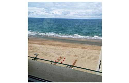 Romántica vista al paseo marítimo de Cádiz - Photo 1