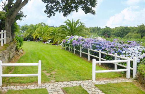 Stone House in Brittany Near Sandy Beach - Photo 33