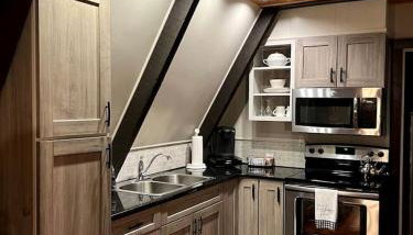 Fantastic A-Frame Cabin for a Couples' Getaway near Robesonia, Pennsylvania - Foto 2