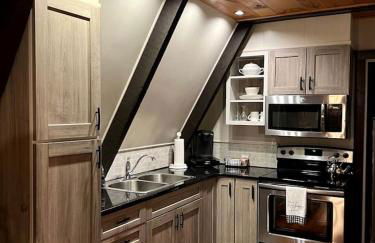 Fantastic A-Frame Cabin for a Couples' Getaway near Robesonia, Pennsylvania - Foto 2