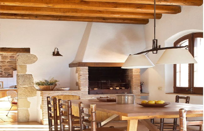 Traditional Estate From the XIV Century, With Swimming Pool - Photo 31