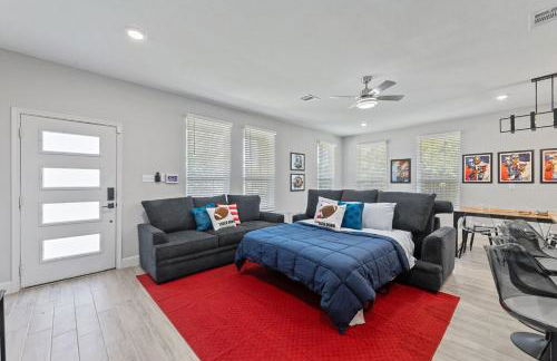 Sporty Spot - Hot Tub - Walk to AT&T Stadium - Foto 59