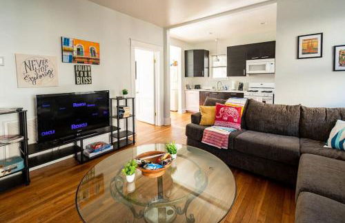 Globetrotters Suite in Historic Richmond with Patio - Foto 20