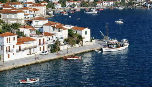 Μπροστά στο ναυάγιο Καλή τύχη - Foto 2