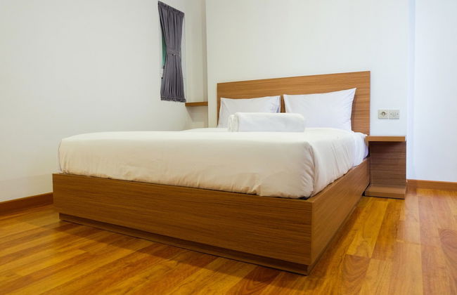 Azalea Suites Cikarang Studio Apartment with Bathtub - Photo 21