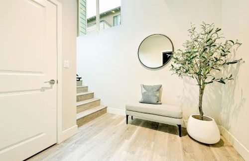 Modern 4BR - Private Balcony - Garage Parking - Foto 31