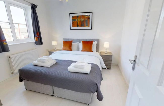 Stayzo - Cole Green Lane - Ideal for Your Next Staycation or Workcation Whole House With Wi-fi - Foto 15