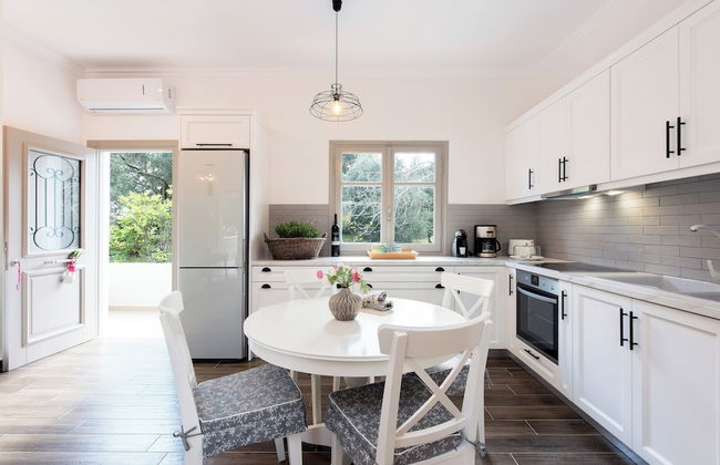 Verde Olive Three-Bedroom Holiday Home by Konnect - Foto 11