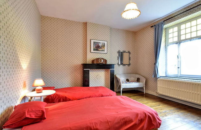 A Beautiful Belle Epoque Villa in the Heart of Hamoir - Foto 3