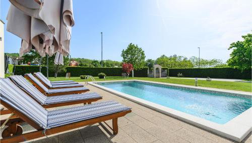 5 Bedroom Nice Home In Karojba - Foto 5