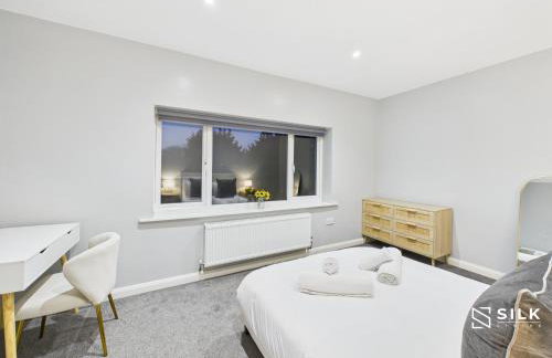 Refurbished 4-Bed, Open-Plan Living, Sleeps 10 - Foto 79