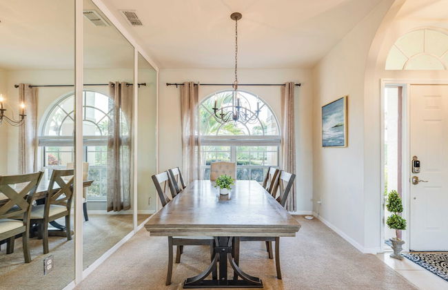 Private Pool, Pond Views, & Bonus Lounge in Gated Naples Community Drive to Dining & Sand - Foto 9