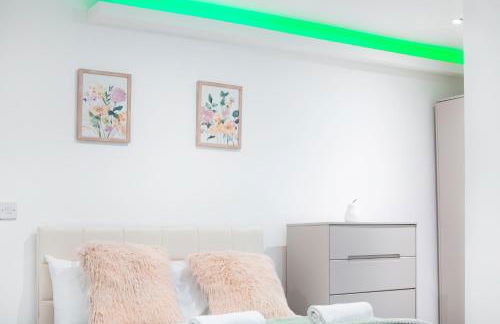 Snuggle Cove Apartments- Walton Road - Foto 49