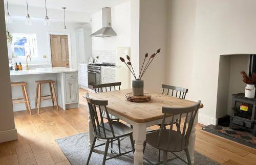 The Harborne Home opposite QE hospital & Birmingham university - Photo 6