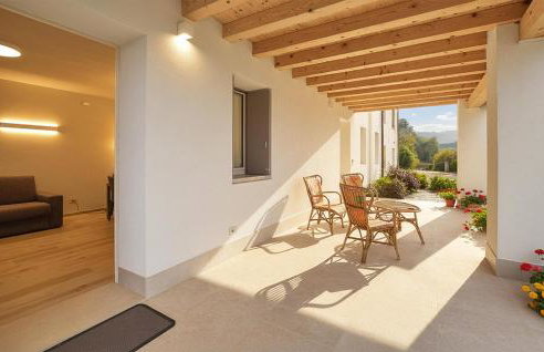 Schöne 1-Zimmer-Wohnung In Premaor - Foto 2