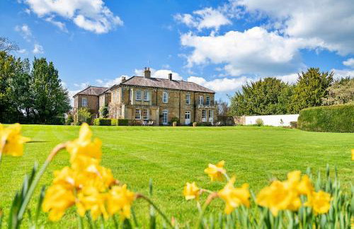 Finest Retreats - Cleveland Hall Apt - Photo 1