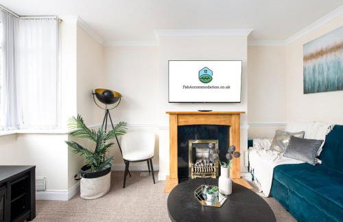 NEW Business & Long Stays- Sleeps7-by FabAccommodation - Foto 19