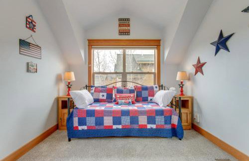 Riverfront Cabin, 4 Mi to Granby Ranch - Foto 17